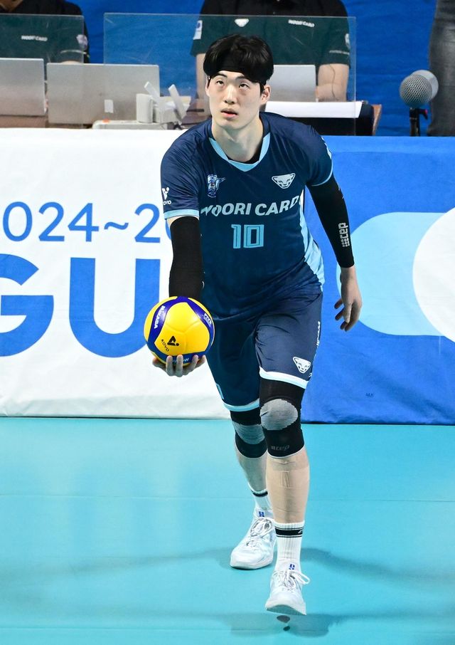 FA 자격을 얻은 우리카드의 박준혁