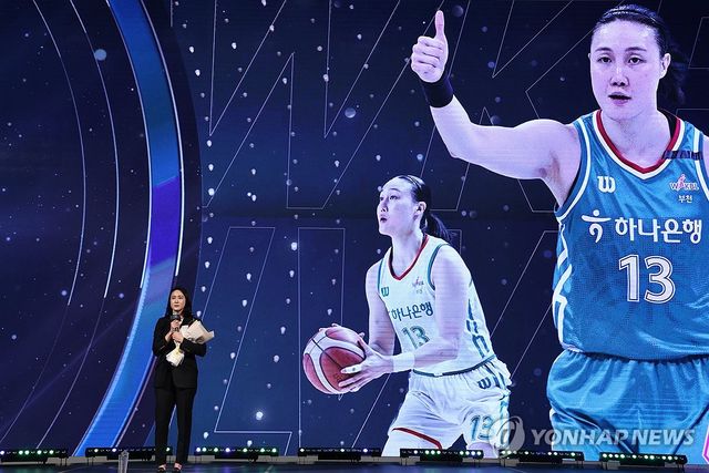 정규리그 특별상, 하나은행 김정은