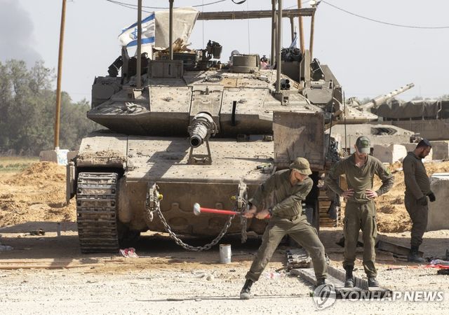 가자지구 남부에서 활동중인 이스라엘군