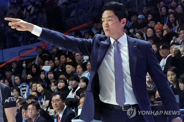 연승 SK 전희철 감독