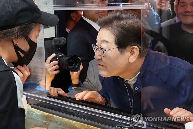 민심 듣는 '경청 투어' 시작한 이재명 후보