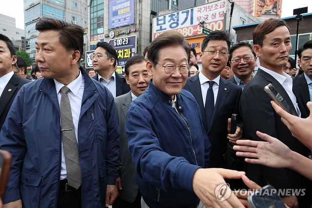 파기환송 판결 이후 '경청 투어' 시작한 이재명 후보