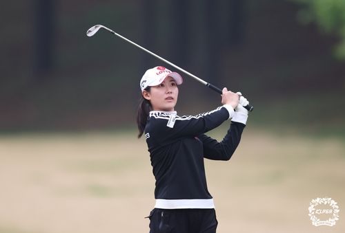 황유민의 1라운드 경기 모습