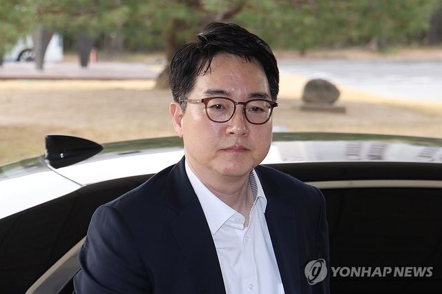 '딸 특혜채용 의혹' 심우정 검찰총장 출근
