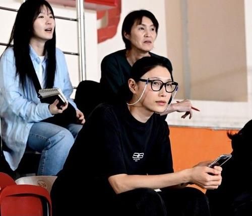 흥국생명 어드바이저로 외국인 트라이아웃에 온 김연경