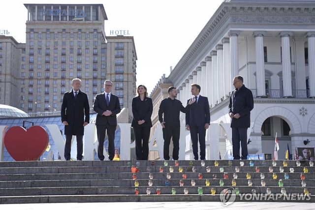 유럽 정상들과 우크라 대통령