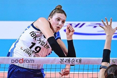 기업은행과 재계액한 외국인 거포 빅토리아