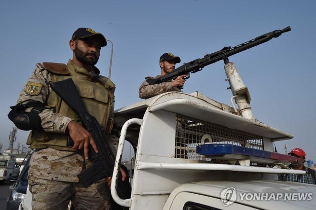 경계 근무 서는 파키스탄군