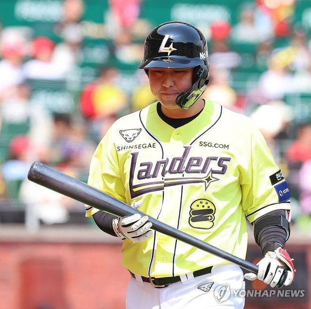 삼진이 아쉬운 최정