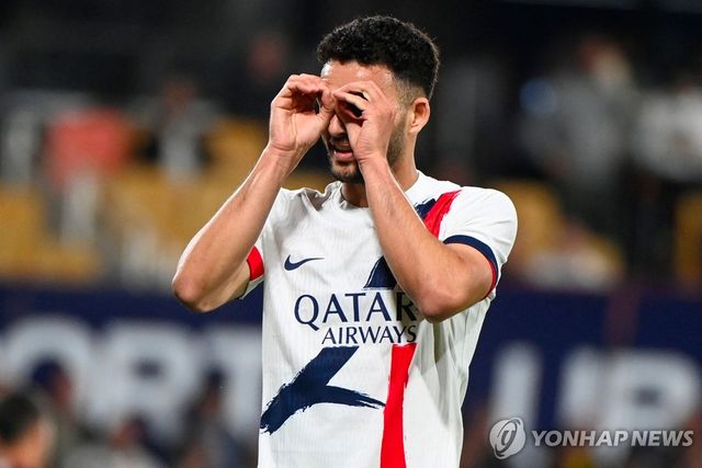 해트트릭 기록한 하무스