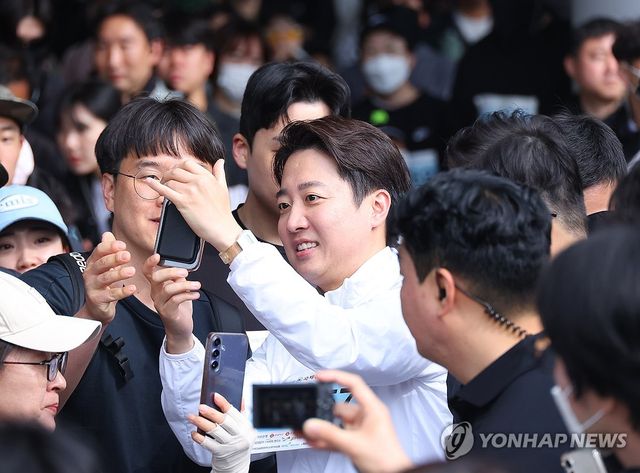 부산 표심 공략 나선 이준석