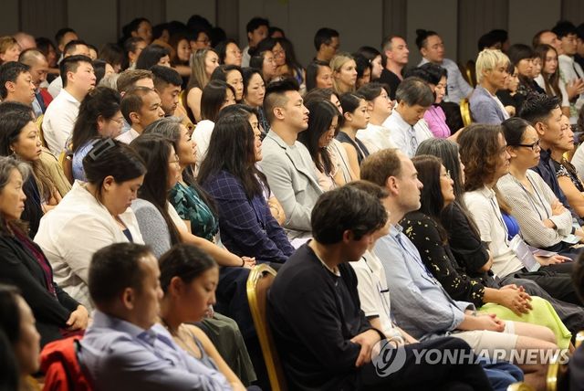 한자리에 모인 세계 한인 입양인