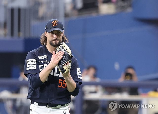 와이스 '8이닝 무실점 호투'