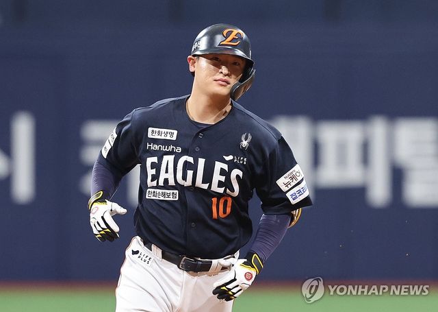 이진영 '솔로홈런!'