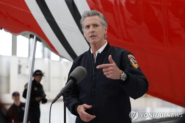 개빈 뉴섬 미 캘리포니아 주지사