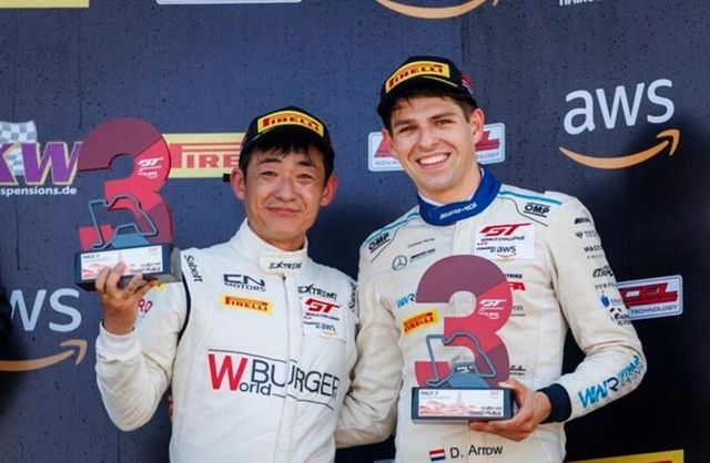 2025 GTWCA 4라운드 실버암 컵에서 3위를 차지한 한민관(왼쪽)과 단 애로우.