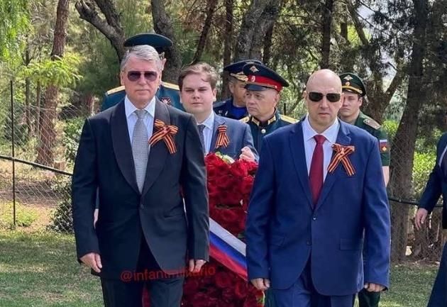 세르게이 수로비킨 전 러시아 항공우주군 총사령관(오른쪽)