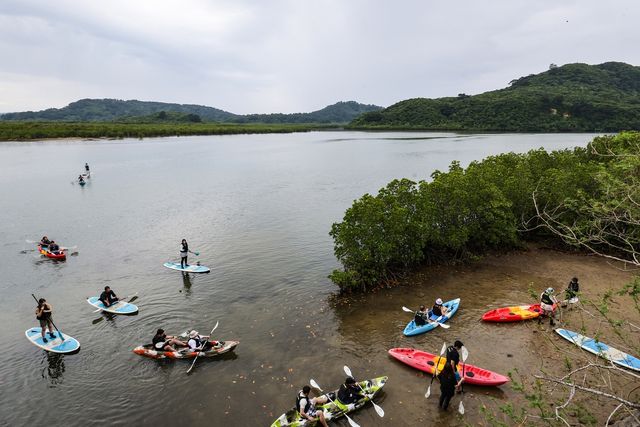 우라우치가와에서 카약 즐기는 여행객 [사진/임헌정 기자] 