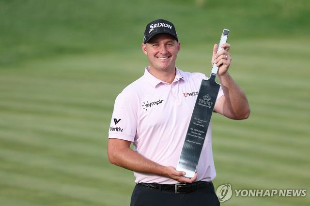 트루이스트 챔피언십 우승 차지한 제프 슈트라카