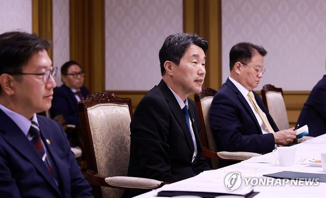 이주호 권한대행, 경제안보전략 간담회