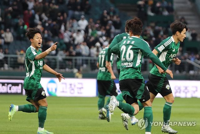 기뻐하는 이승우