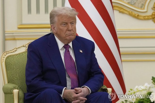 사우디 찾은 트럼프