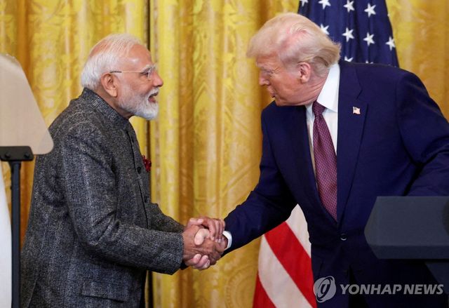 트럼프 미국 대통령(오른쪽)과 모디 인도 총리