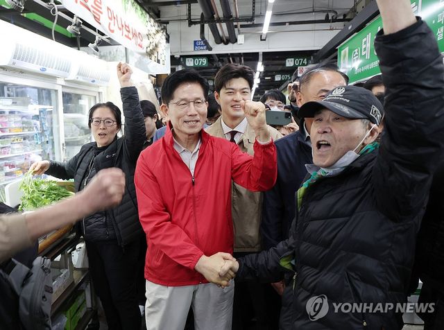 가락시장 찾은 김문수