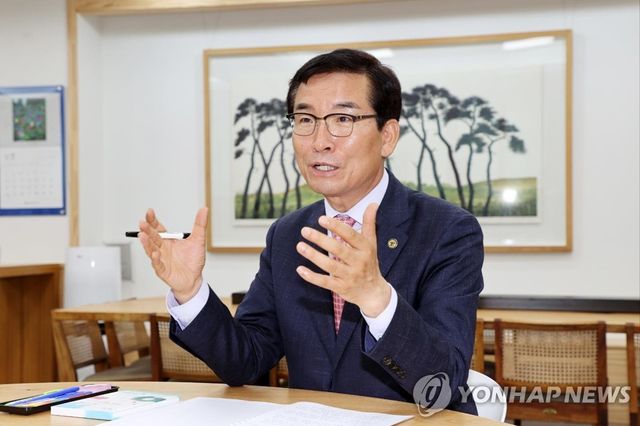 윤건영 충북교육감