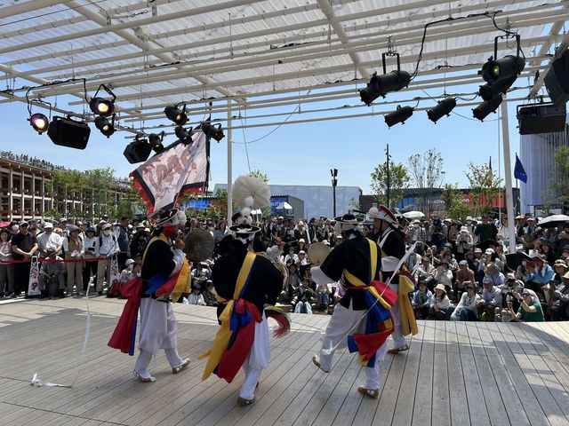 "한국의 전통 연희를 소개합니다"