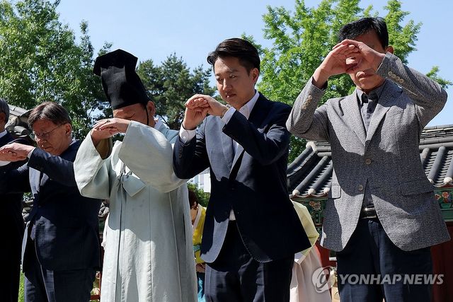 개혁신당 이준석 후보, 부산 동래향교에서