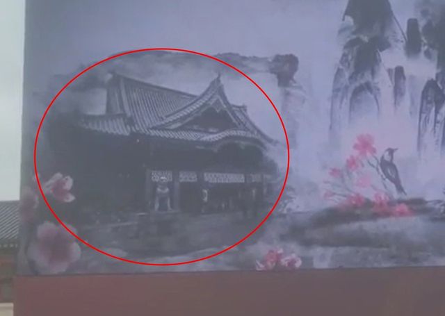 영상 속 일본 신사 모습