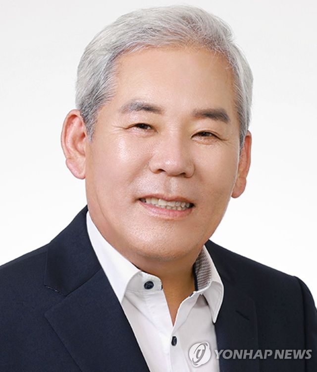 최상화 전 춘추관장