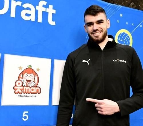 OK저축은행의 지명을 받은 외국인 선수 디미트로프 