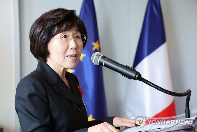 인사말 하는 최정화 CICI 이사장