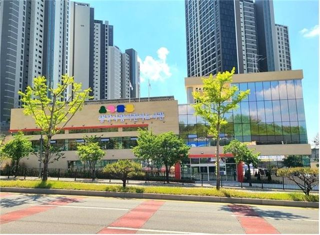 생각자람어린이도서관 전경