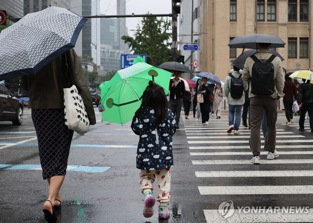 비 내리는 서울