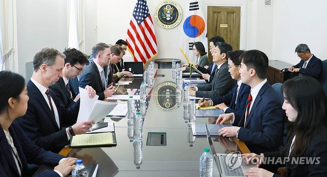 안덕근 장관과 미국 무역대표부 대표 면담