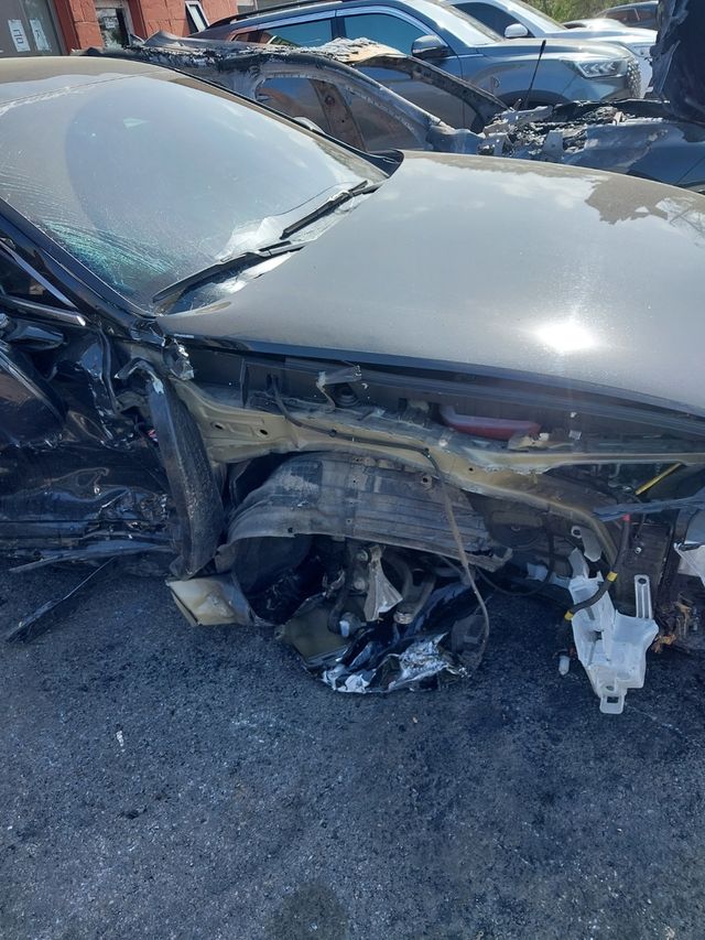 사고로 파손된 A씨 차량