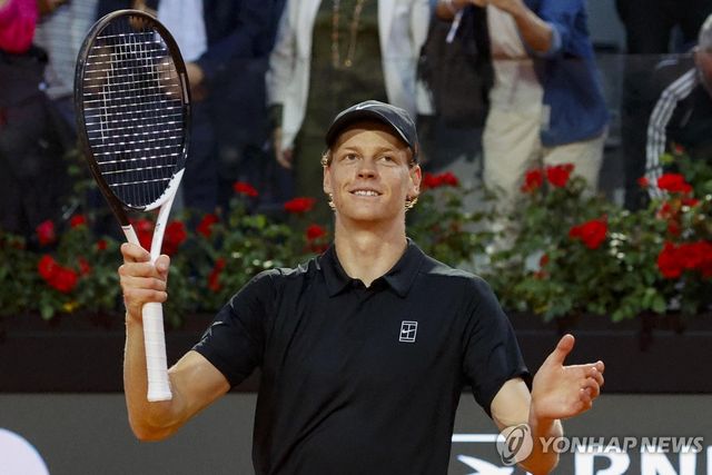 4강에 오른 신네르