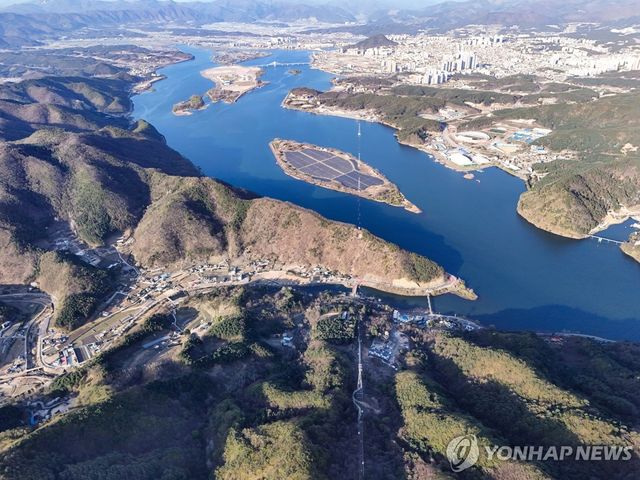 삼악산 호수케이블가에서 바라본 춘천시