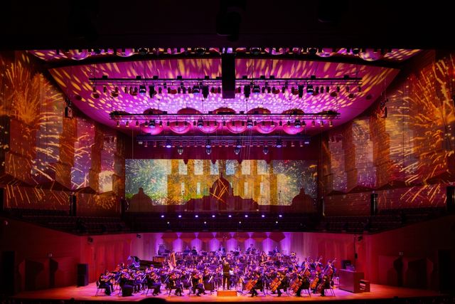 SM클래식스와 서울시립교향악단 협연 사진