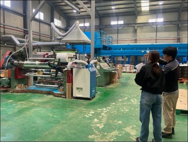 환경오염물질 배출업소 점검하는 양산시 관계자