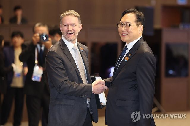 그리어 대표 만난 정인교 통상교섭본부장