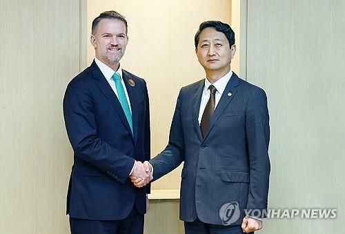 안덕근 장관, 미국 무역대표부 대표 면담