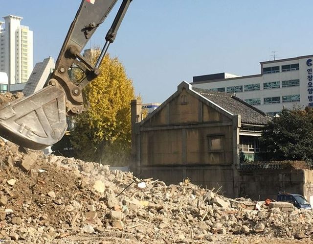 2011년 아파트 재개발로 인한 오초량 인근 철거 당시 모습