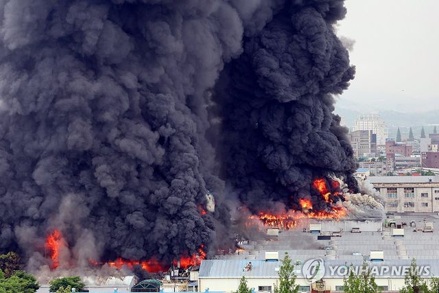 확산하는 금호타이어 공장 화재