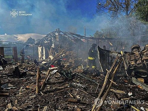 지난 14일 러시아의 공습을 당한 우크라이나 수미 지역