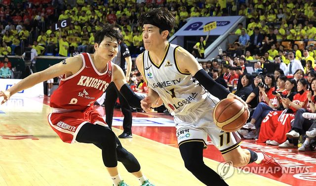 돌파 시도하는 허일영