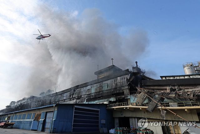불에 탄 금호타이어 광주공장